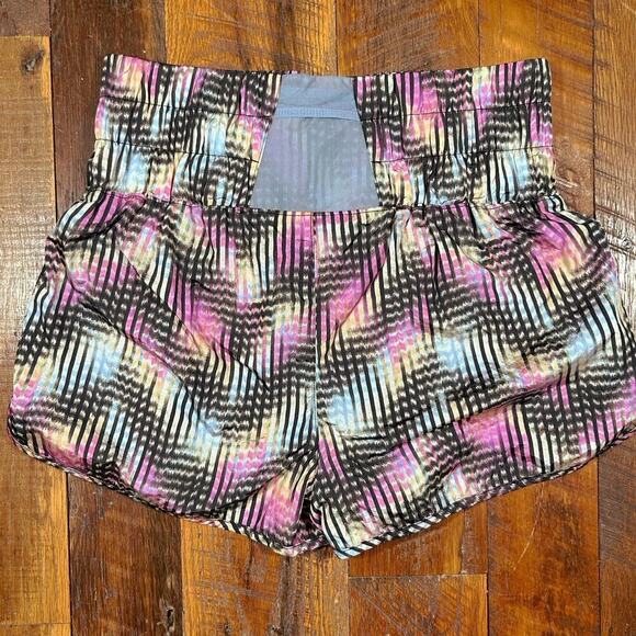 Free People Movement The Way Home High Rise Shorts NWOT in Euphoria Size XL - Picture 6 of 7
